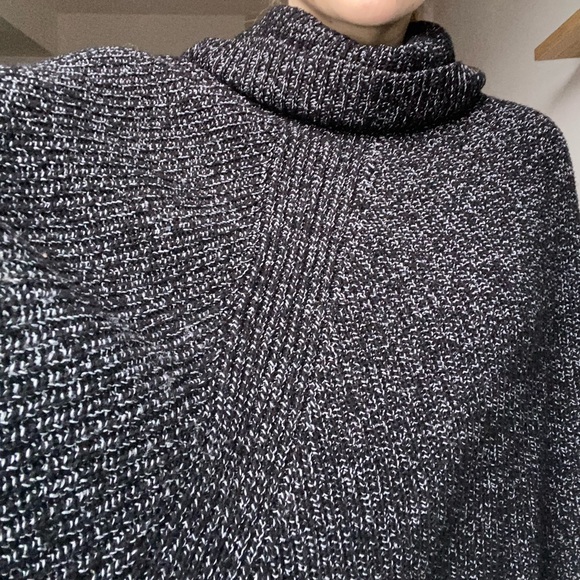 Roots EUC salt & pepper cotton blend poncho OS - Picture 2 of 3